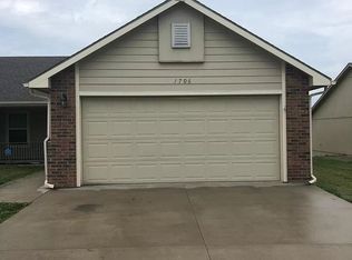 1706 Clover Dr, Junction City, KS 66441