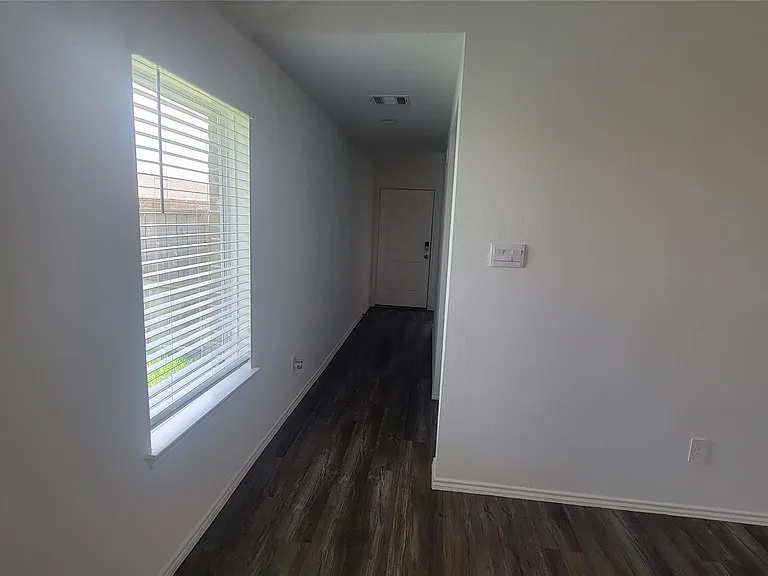 5108 Marcasca Dr — Photo 4