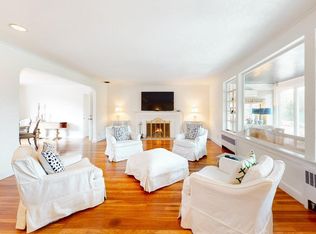 895 Hammond St, Brookline, MA 02467