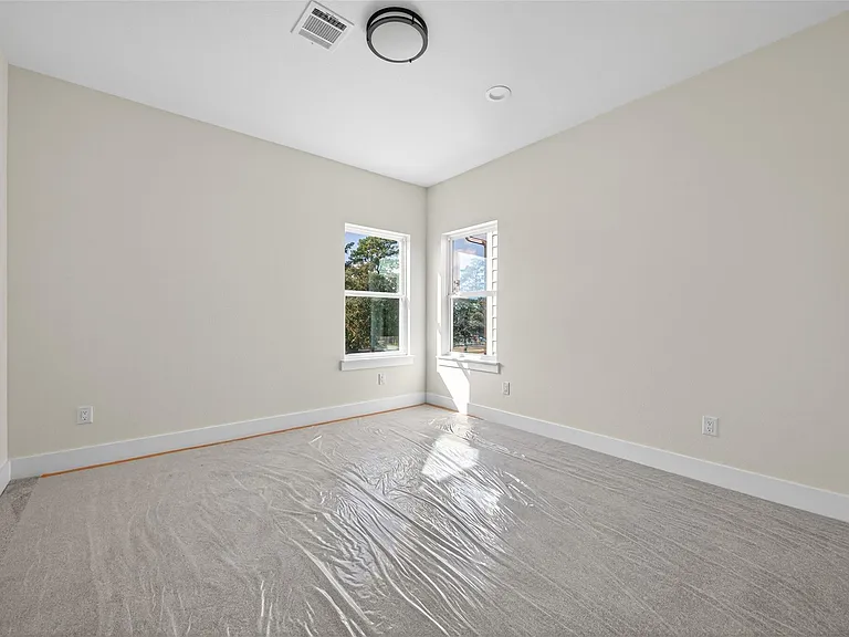 12307 New Jordan Ln — Photo 35