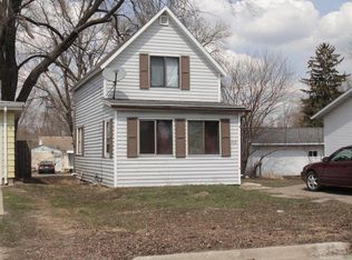 938 9th St SE, Mason City, IA 50401