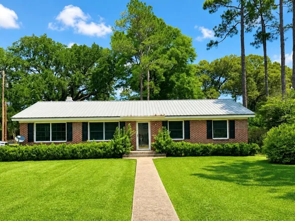 1501 Botts Dr, Bainbridge, GA 39819