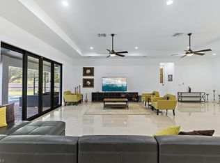 1961 20th Ave NE, Naples, FL 34120