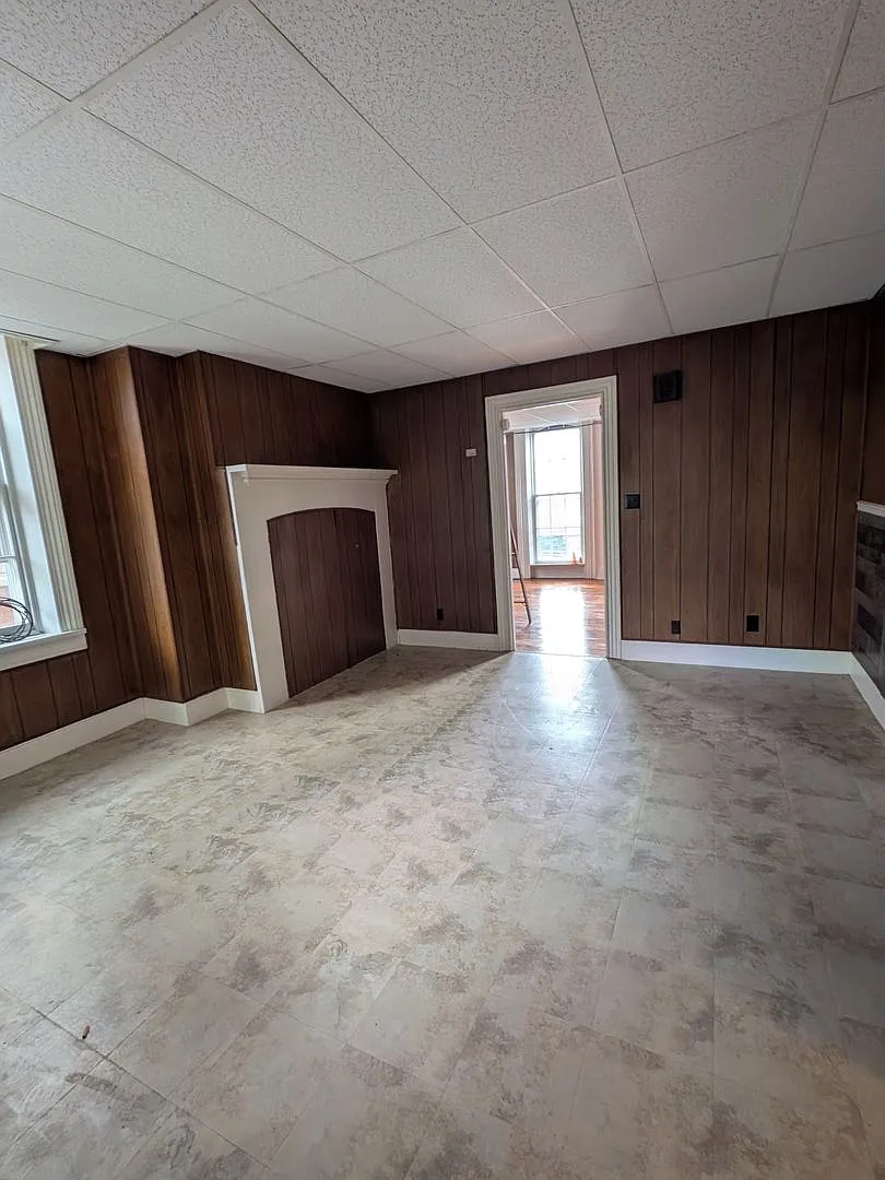 Convenient First-Floor Living — Photo 3