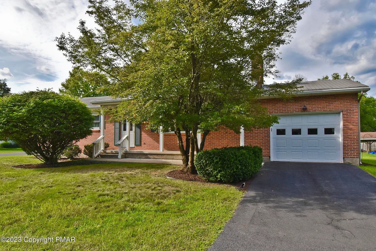 401 Norton Rd photo 1