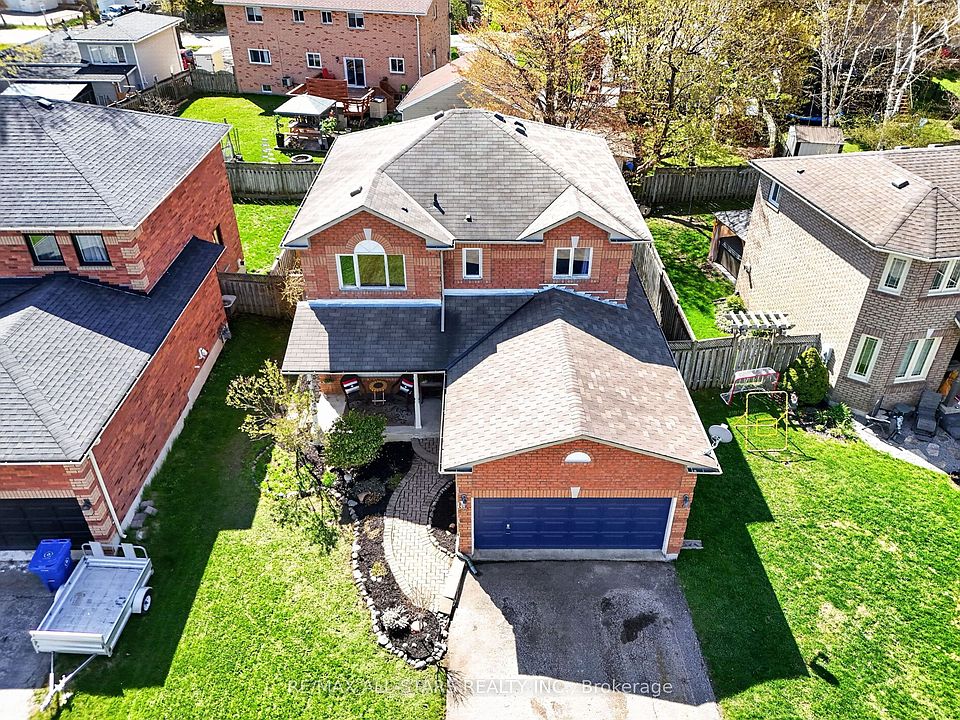 1st image of 17 Margaret Pl