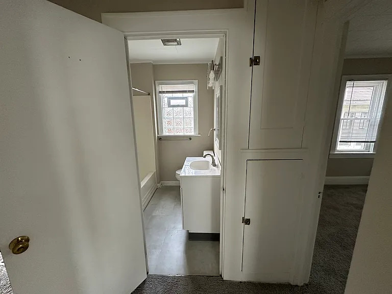 2886 Norwood St — Photo 4