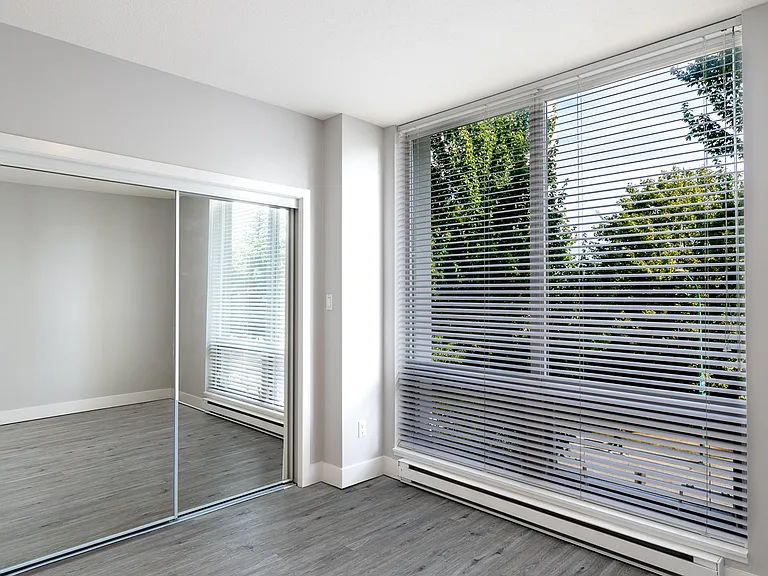 4798 Hazel St — Photo 36