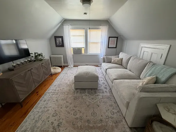 69 Montague Pl, Montclair, NJ 07042