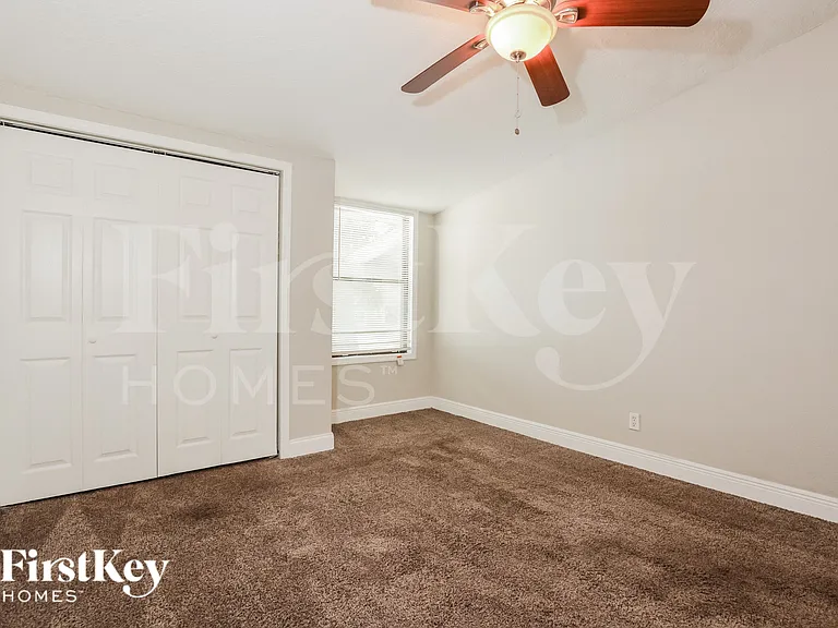 531 Martin Place Blvd — Photo 13