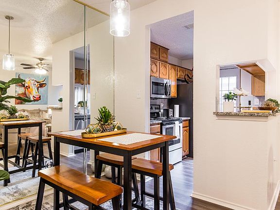 3rd image of 5720 Marquita Ave APT 22