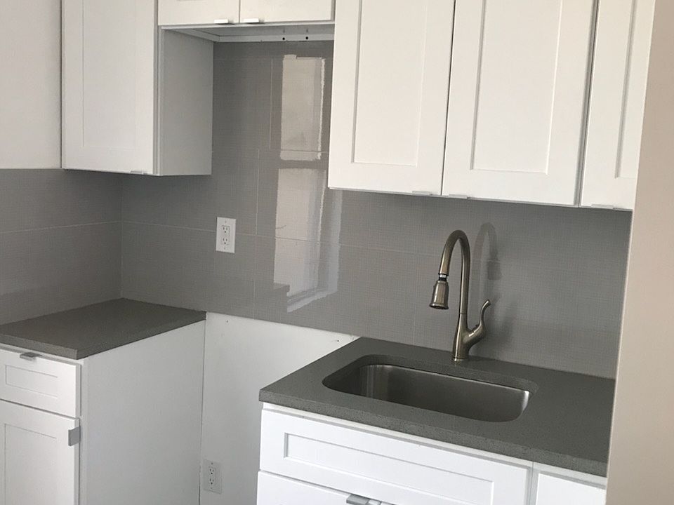 1st image of 3099 Villa Ave