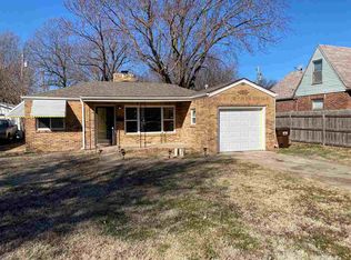 817 S Crestway St, Wichita, KS 67218
