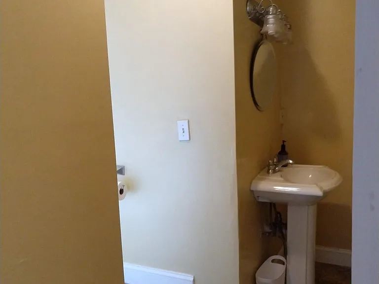 1703 Bolton St #3 — Photo 15