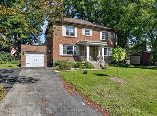 6 Middleton Dr, Peterborough, ON K9J 4Z2