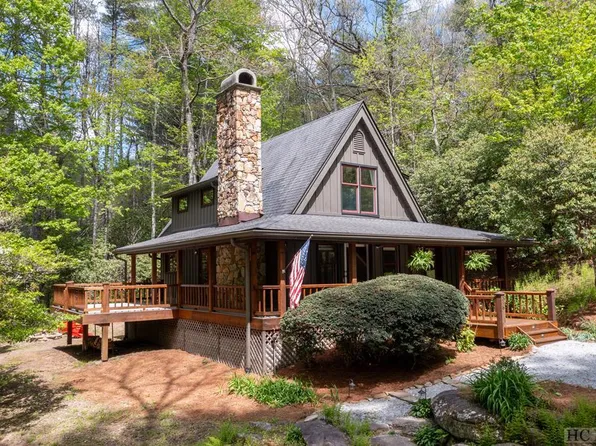 316 Spring Forest, Sapphire, NC 28774