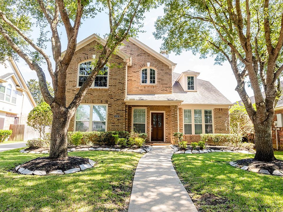 1st image of 506 Silver Creek Cir