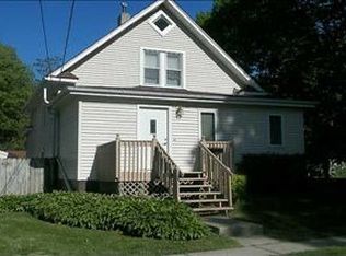 3203 E 13th St, Des Moines, IA 50316