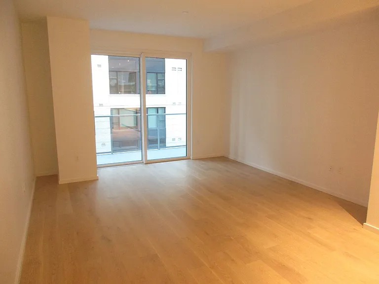1150 NW Quimby St #312 — Photo 6