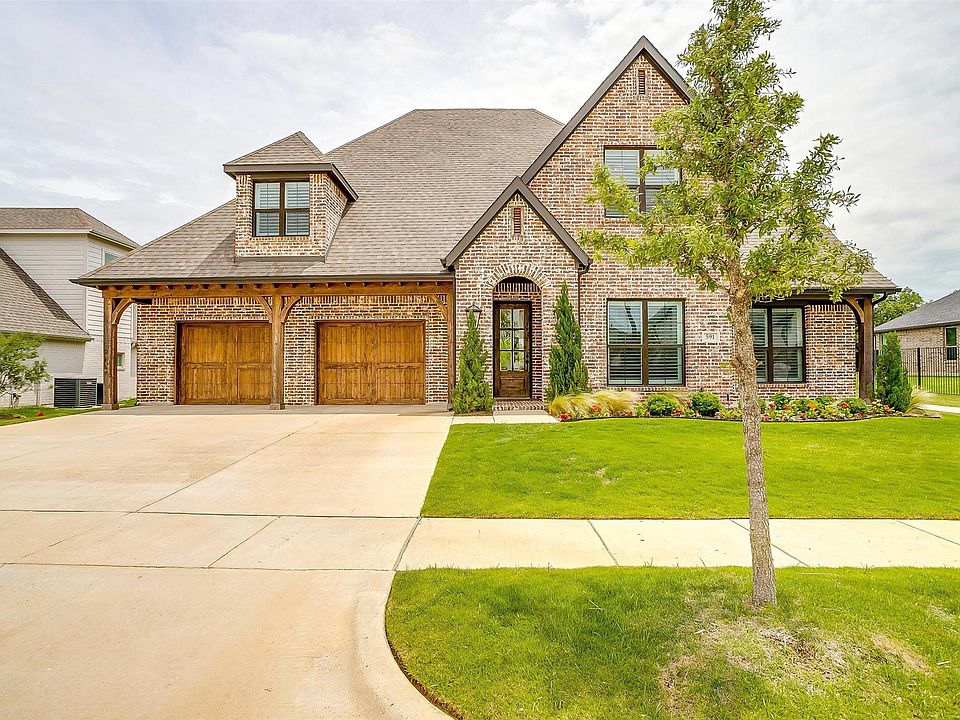 1st image of 591 Point Vista Dr