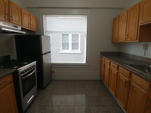 3rd image of 1065 Bush St #511