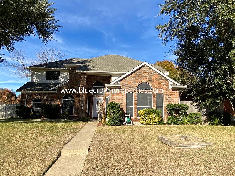 1st image of 1521 Hollow Oak Dr