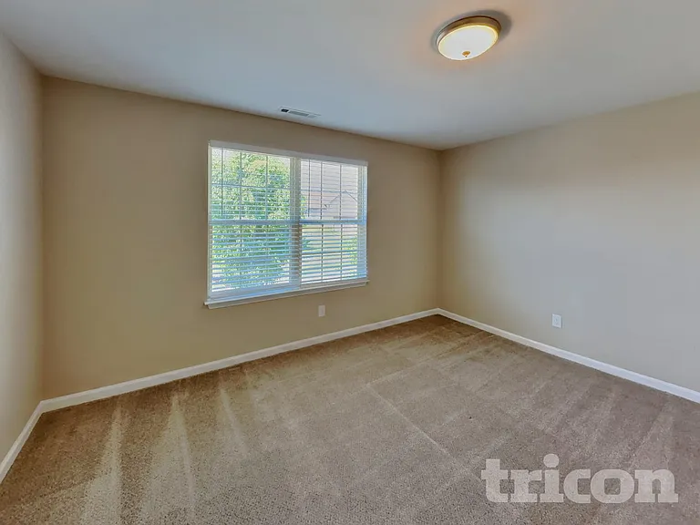 1080 Paddock Park Cir — Photo 10