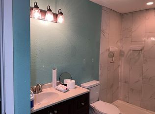 7600 Emmett F Lowry Expy APT 706, Texas City, TX 77591