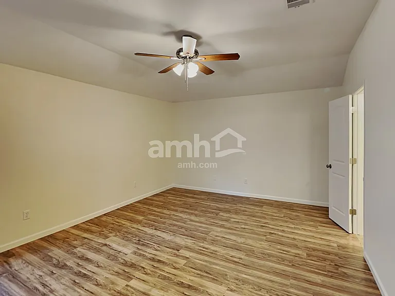 3453 Newgate St — Photo 7
