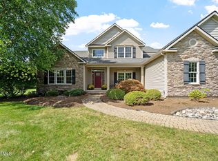 42 Tipperary Way, Ballston Lake, NY 12019