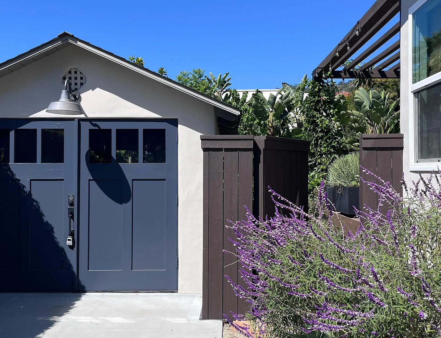 2 bed, 1.0 bath, $6,750 — Photo 2