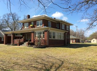 703 Jackson St, Perry, OK 73077