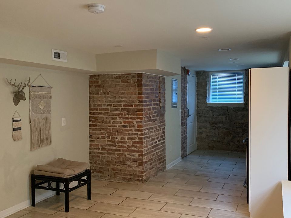 1st image of 1605 16th Ave S APT 1