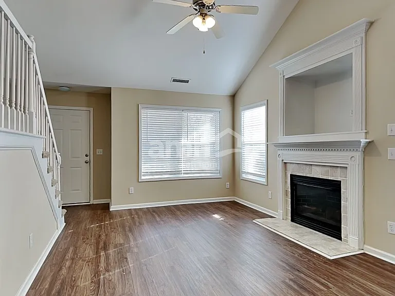 1941 Sterling Hill Dr — Photo 9