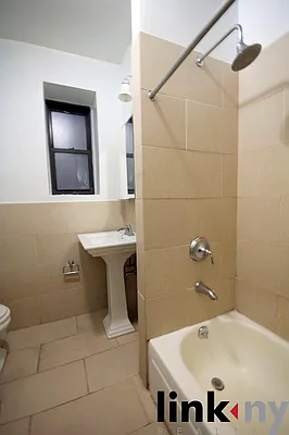 Rented by Link NY Realty | media 23