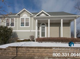 2400 Emily Ln, Elgin, IL 60124