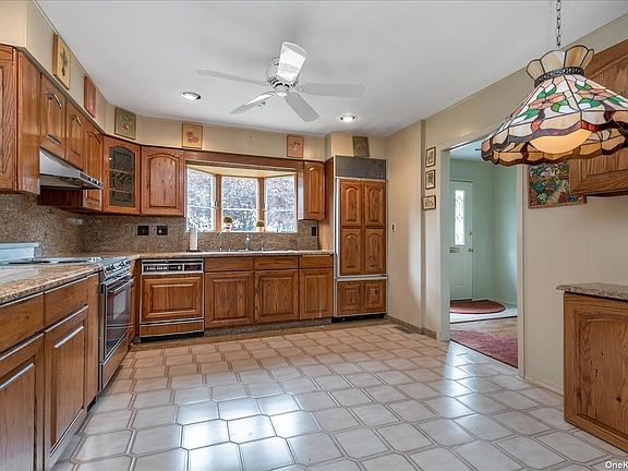 5th image of 124 Knollwood Rd