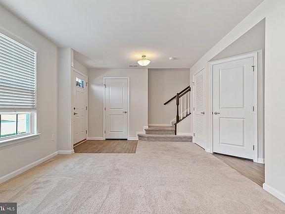 5th image of 209 Lake Seymour Dr