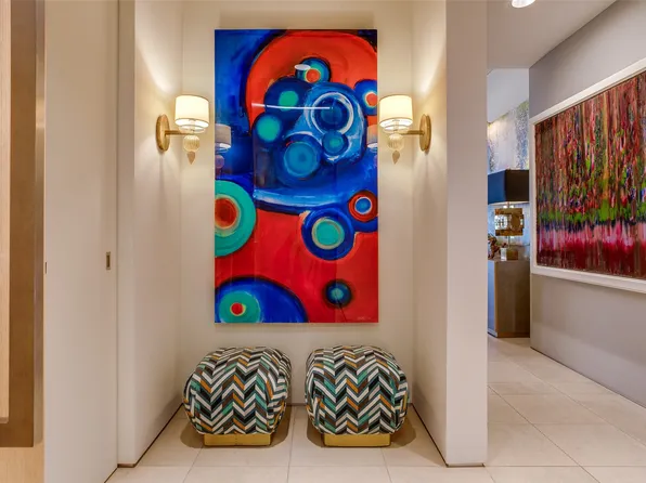 1717 Arts Plz Suite 1906, Dallas, TX 75201