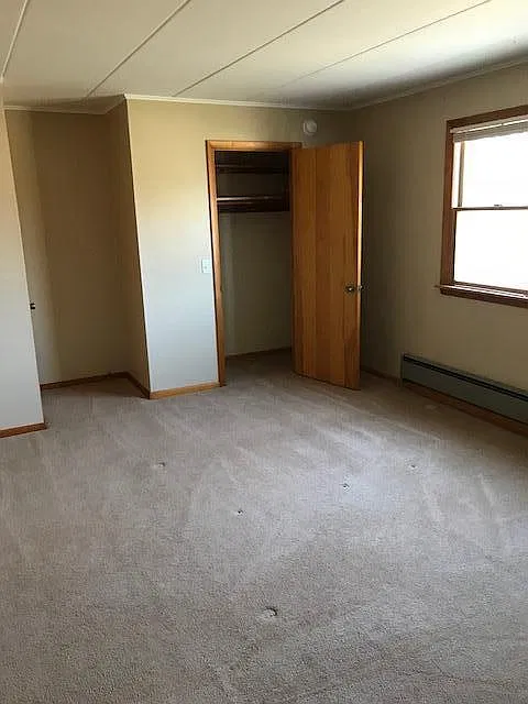 2 bed, 1.5 bath, 900 sqft, $850 — Photo 2