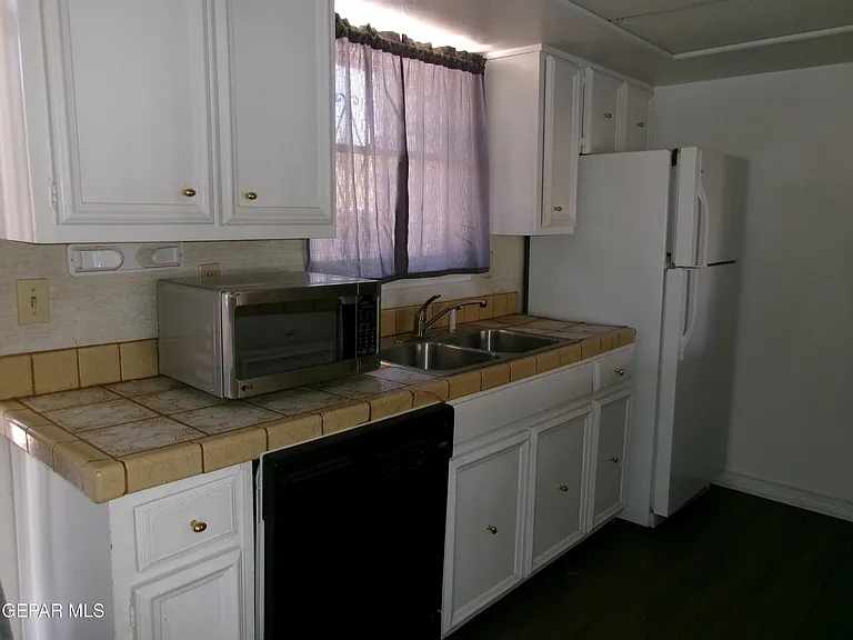 6700 Escondido Dr #F4 — Photo 7