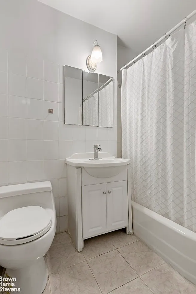 304 East 73rd Street — Photo 4