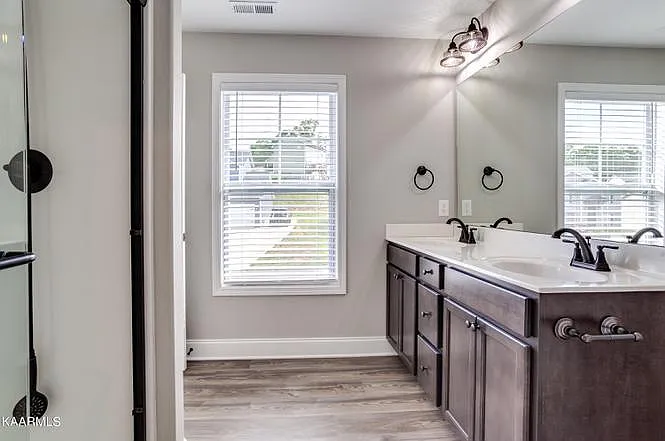 7936 Poplar Grove Ln — Photo 21