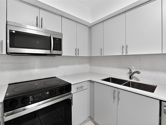 3rd image of 7001 NW 15th St