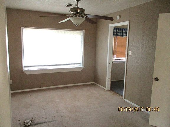 5th image of 2918 NW Bell Ave