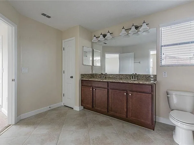 13303 Penshurst Ln — Photo 11