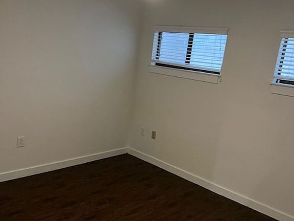 3rd image of 2301 Commonwealth St Unit 2