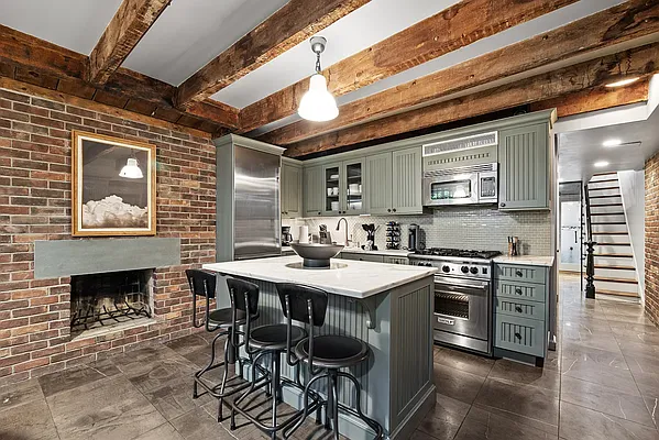 Rented by Compass | media 4