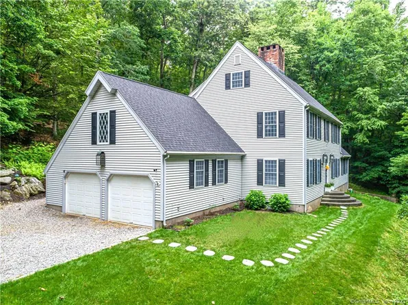 77 Dennison Road, Essex, CT 06426