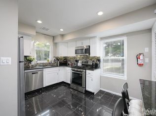 3 Florida Grove Rd #1, Keasbey, NJ 08832